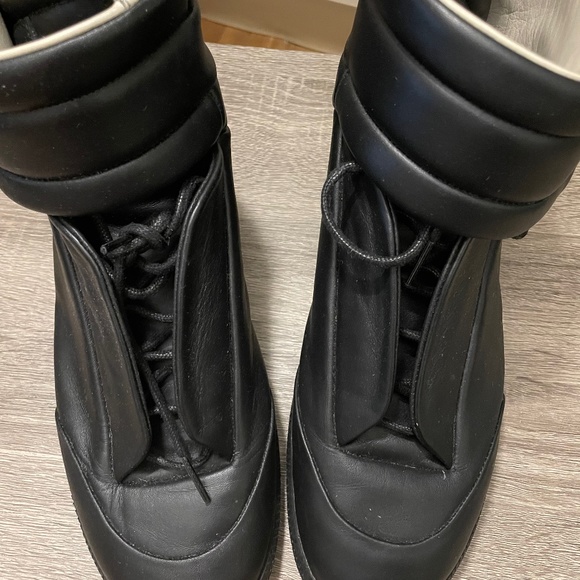 Maison Margiela Sneakers - Picture 1 of 3